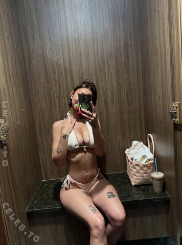 laureninminnesota nude photo 21