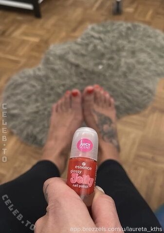 Laureta.kths nude photo 9