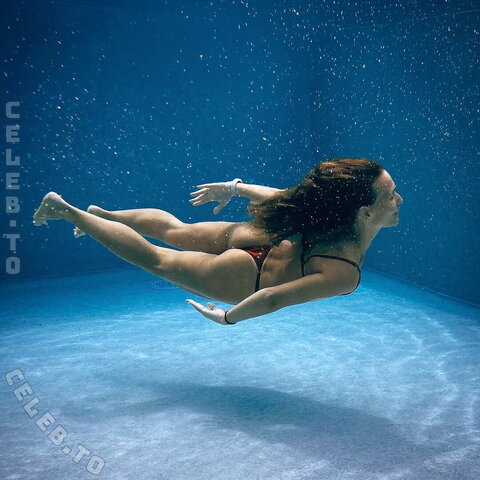 Lauriane Lamperim nude