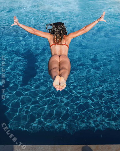 Lauriane Lamperim nude photo 7