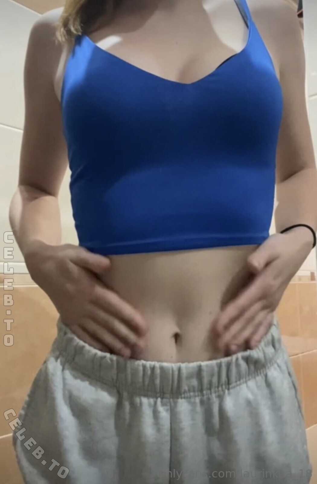 Laurinkaa nude photo 2