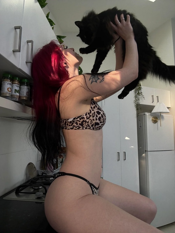 Lavenderhayz nude photo 1