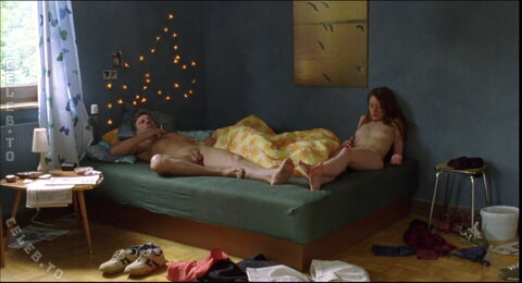 Lavinia Wilson nude photo 7