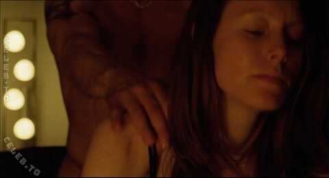 Lavinia Wilson nude photo 1