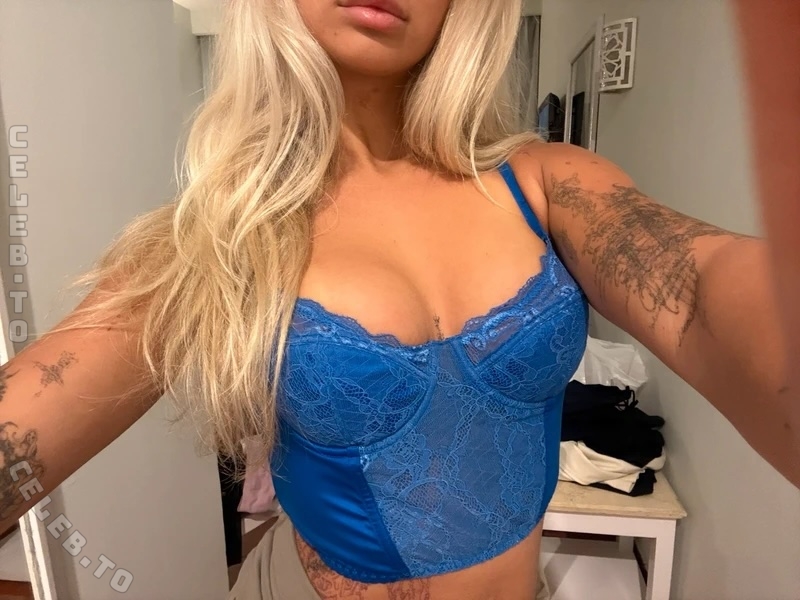 Lavinia Yakira nude photo 1