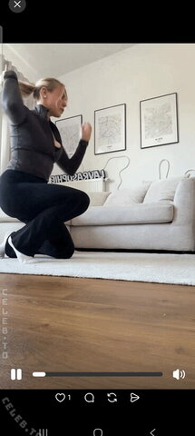 Lavrasophie nude photo 9