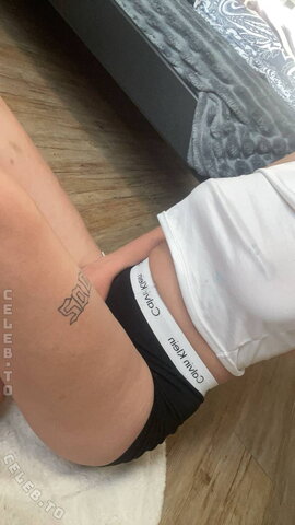Laxissaxmyr nude photo 3