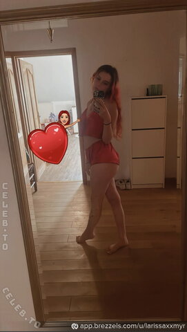 Laxissaxmyr nude photo 2