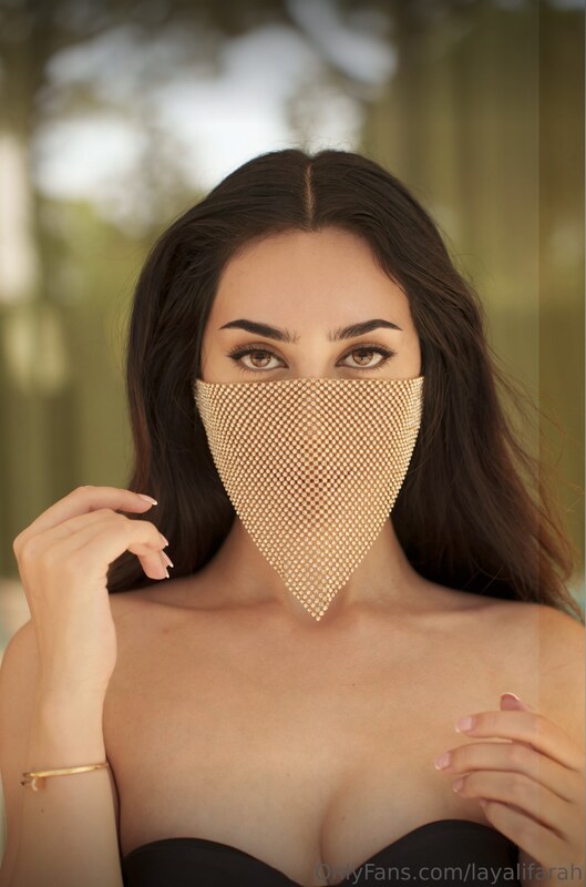 Layali Farah nude photo 8