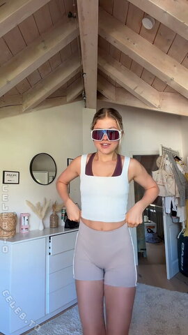 Lea Alena photo 2