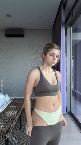 Lea Breuer nude photo 271