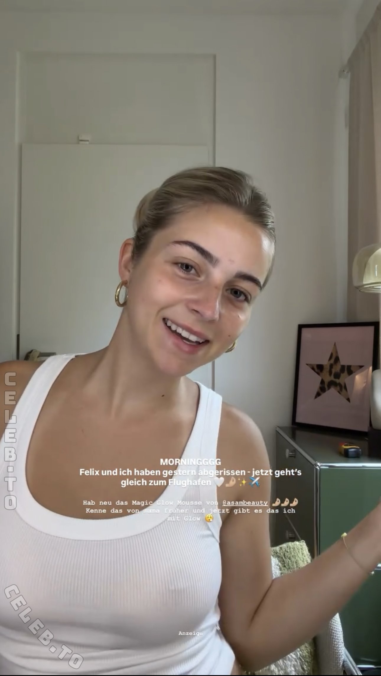 Lea Breuer nude photo 1
