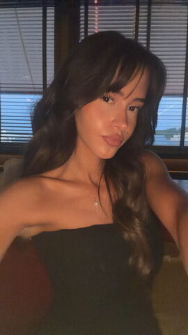 Lea Elui nude photo 6