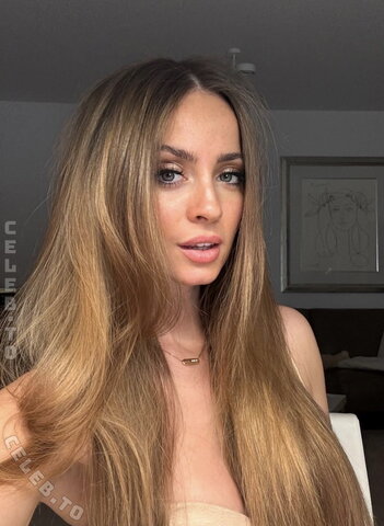 Lea Katharina Maria nude photo 21