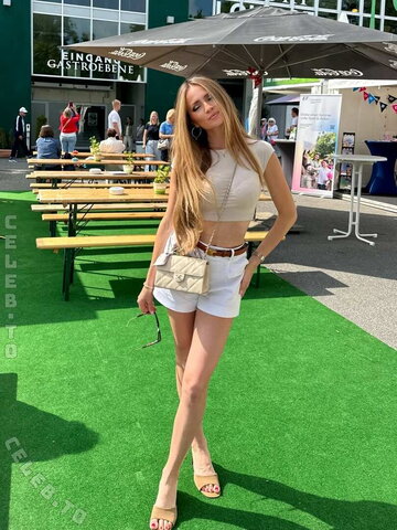 Lea Katharina Maria photo 3