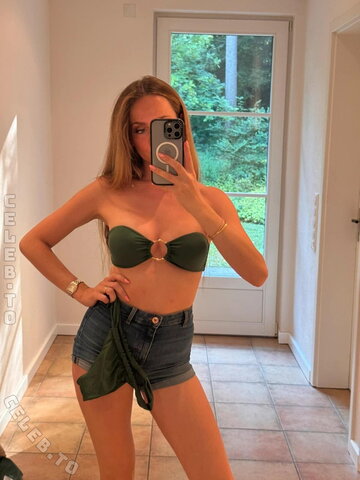 Lea Katharina Maria nude photo 149