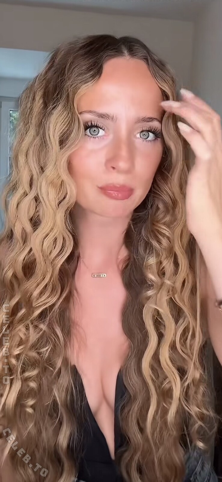 Lea Katharina Maria nude photo 6