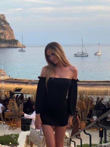 Lea Katharina Maria nude photo 32