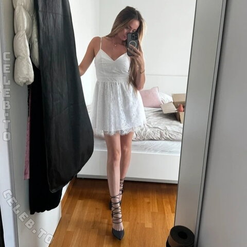 Lea Katharina Maria nude photo 9