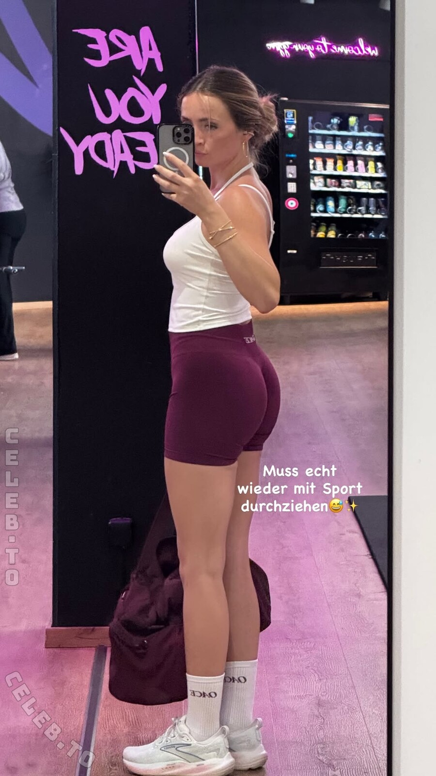 Lea Katharina Maria nude photo 1