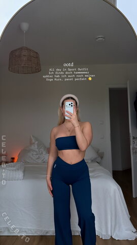 Lea Keller nude photo 35