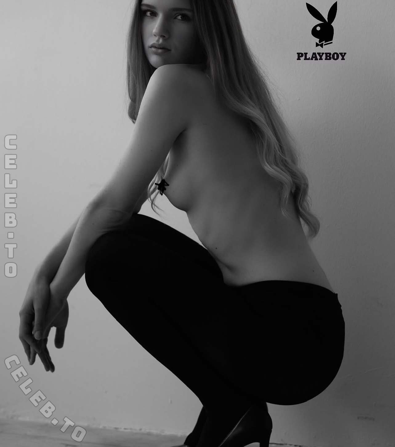Lea Klaeser nude photo 15