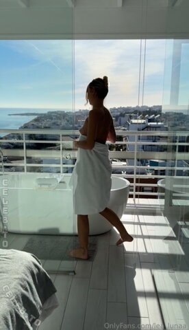 Lea Luna nude photo 39