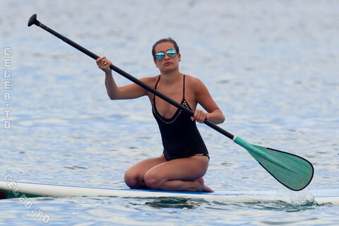 Lea Michele nude photo 5