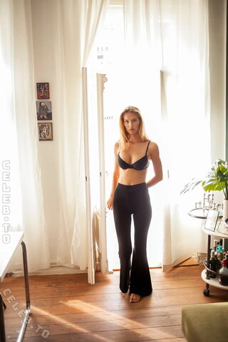 Lea Mohr nude photo 495