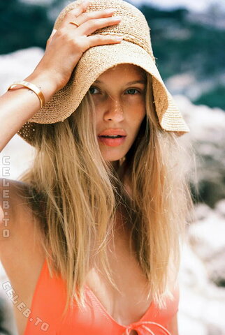 Lea Mohr nude photo 37