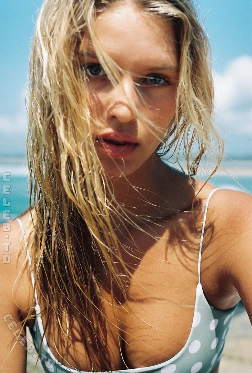 Lea Mohr nude photo 8