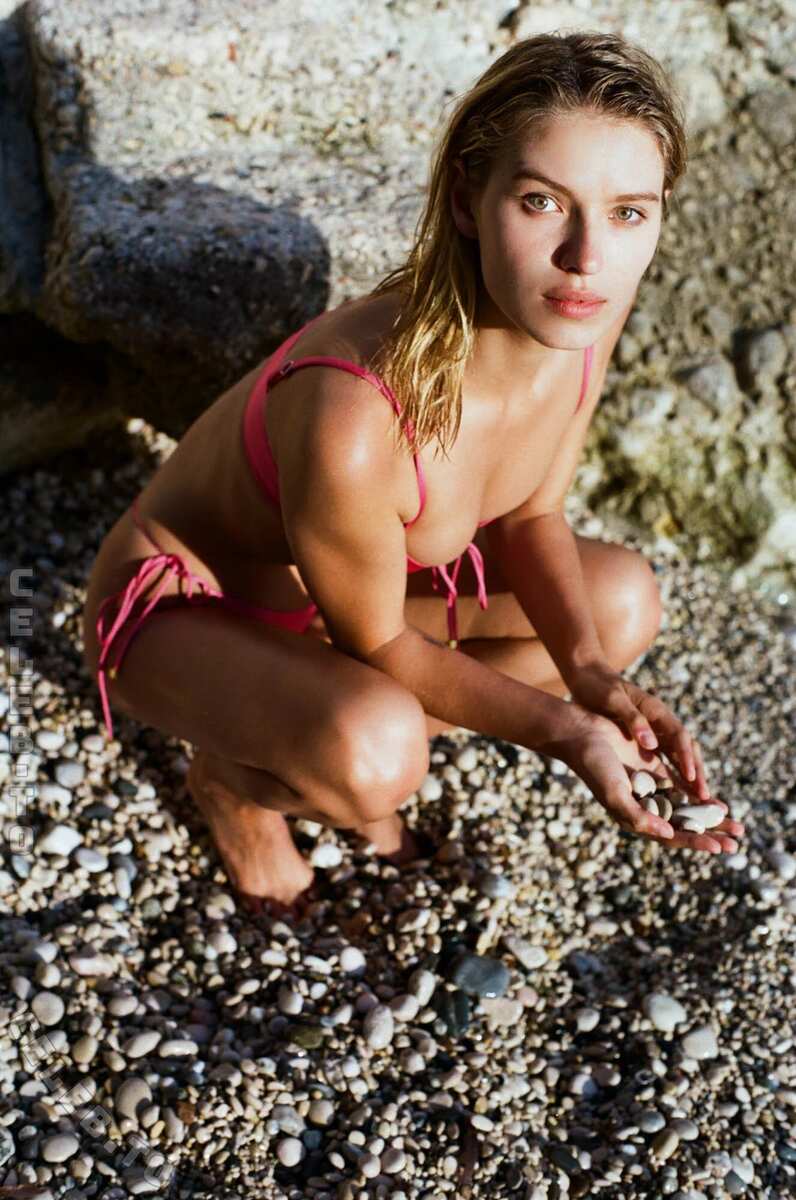 Lea Mohr nude photo 13