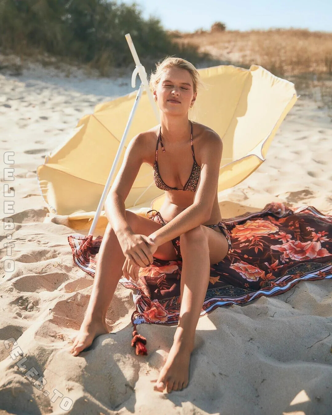 Lea Mohr nude photo 13