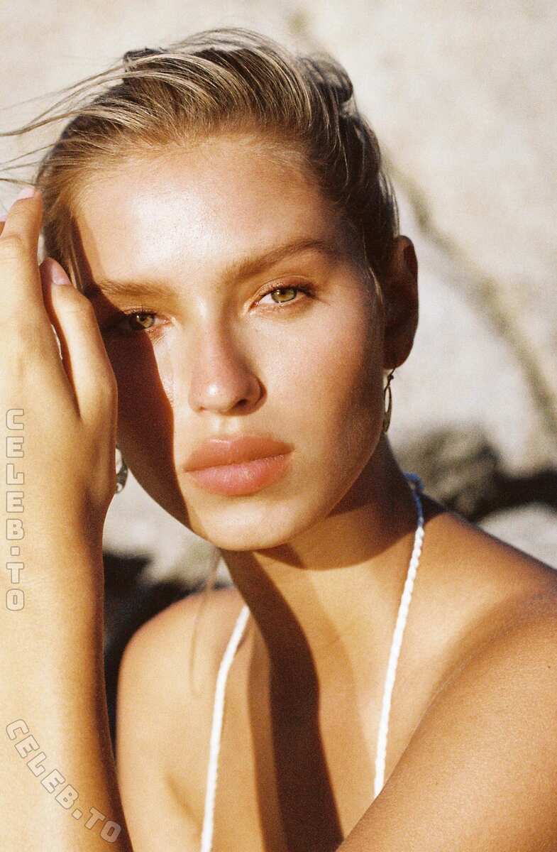 Lea Mohr nude photo 3