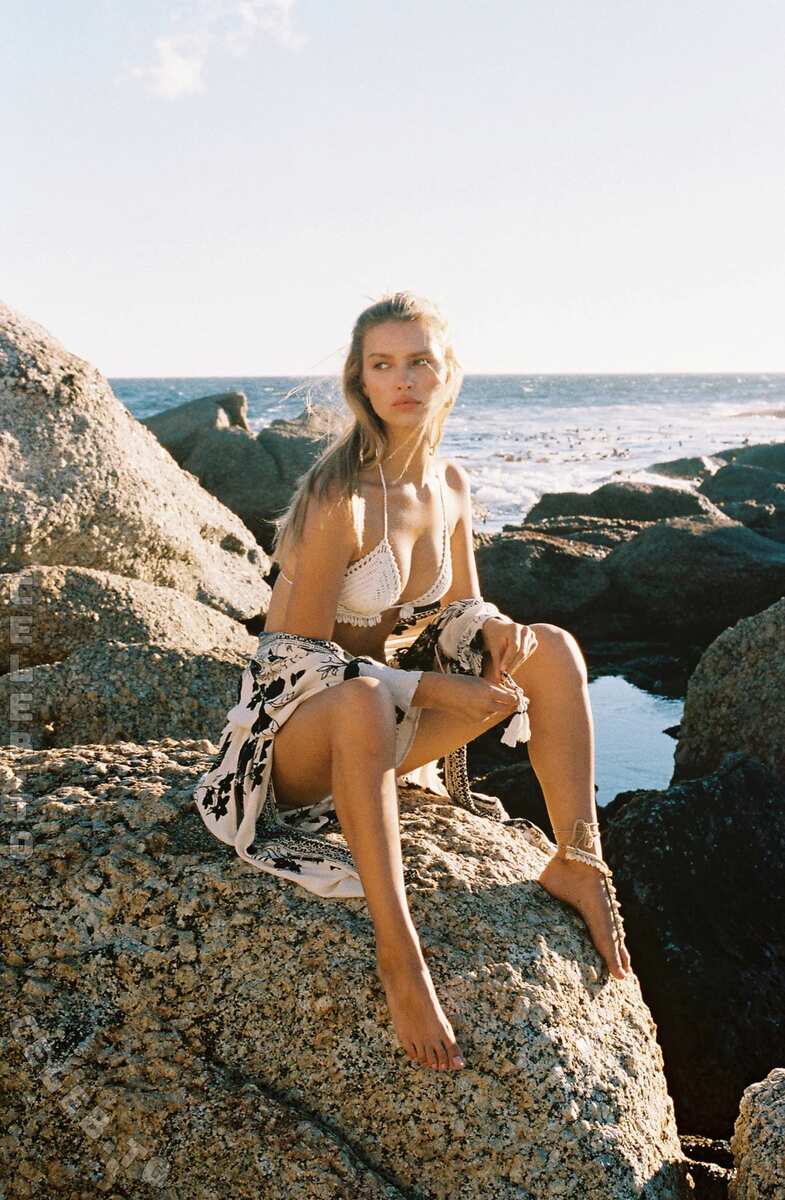 Lea Mohr nude photo 4