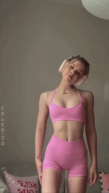 Lea Peach nude photo 11