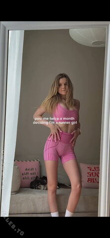 Lea Peach photo 1