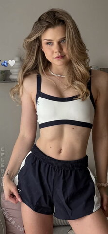 Lea Peach Hot (1 photo)