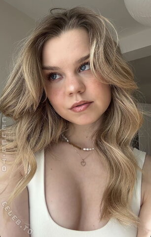 Lea Peach – TikTok story from the mouse