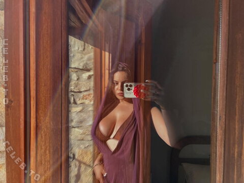 Lea Winona nude photo 6