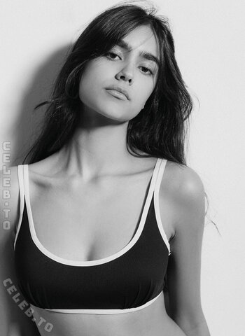 Lea Yami Magadi nude photo 28