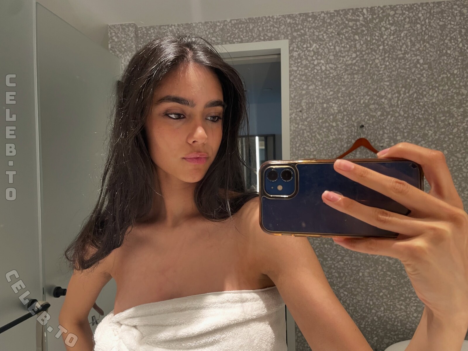 Lea Yami Magadi nude photo 25