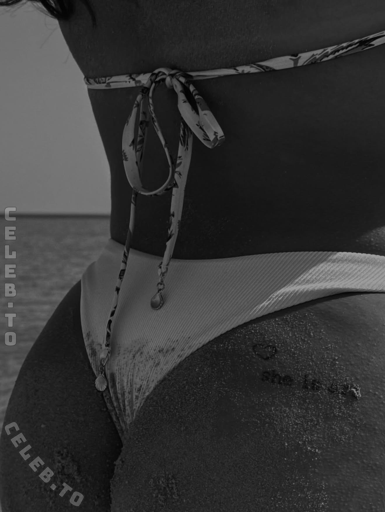 lea.angt nude photo 4