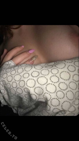 lea.crrl nude photo 15