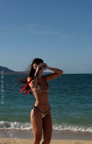 Leah Halton – on the Beach