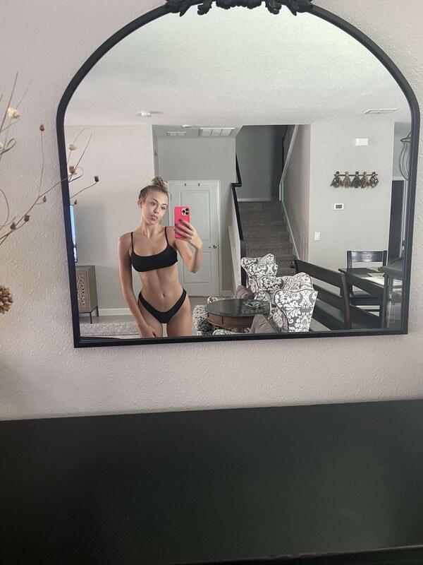 Leahana Steinel nude photo 13