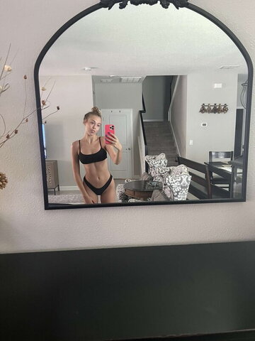 Leahana Steinel nude photo 23