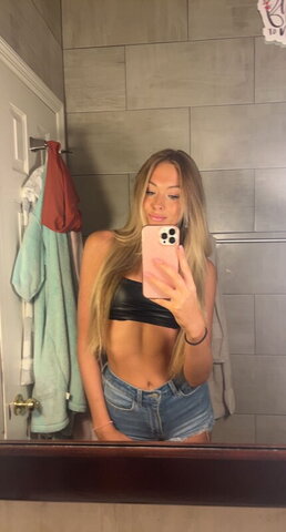 Leahana Steinel nude photo 16