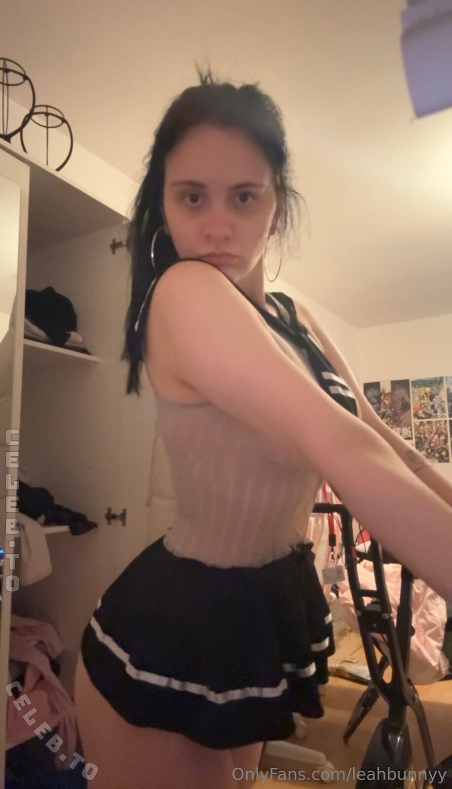 leahbunnyy nude photo 9