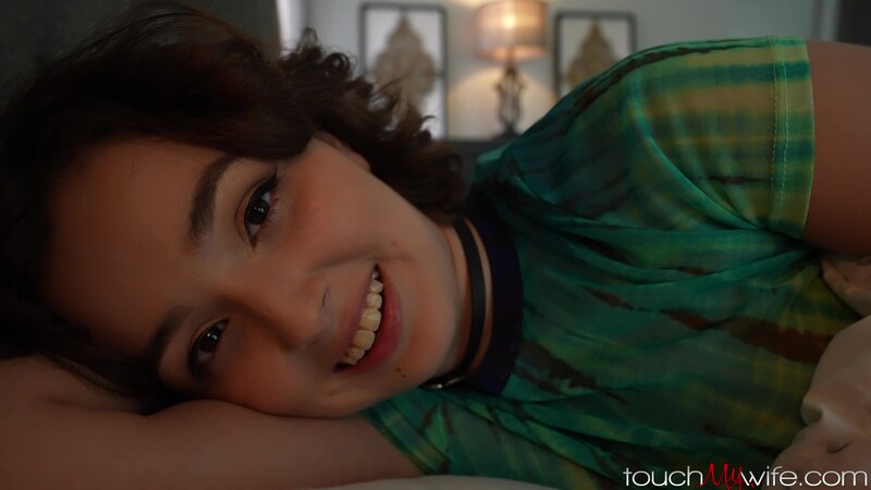 Leana Lovings nude photo 1